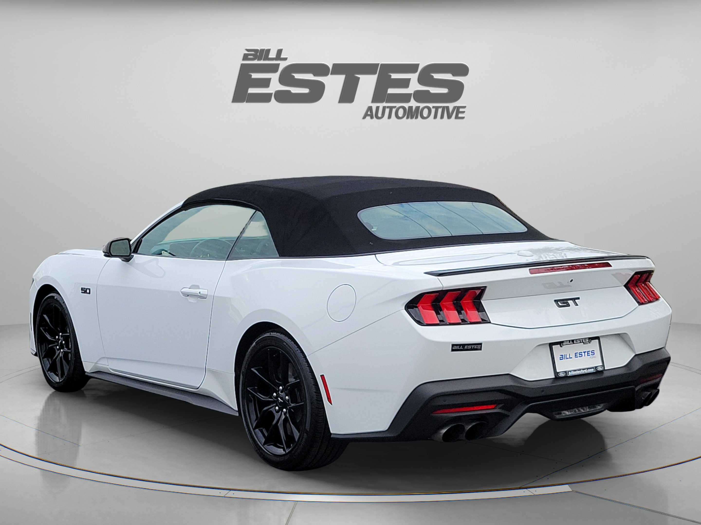 Used 2024 Ford Mustang GT Premium RWD image 2