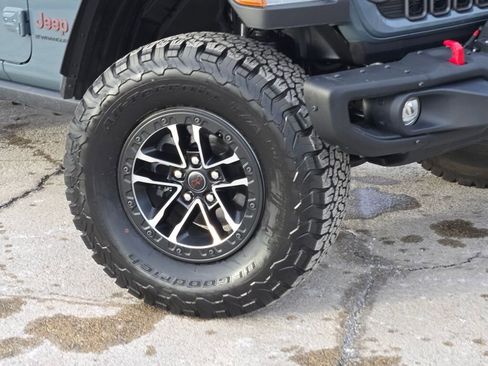 Certified 2024 Jeep Wrangler Unlimited Rubicon image 6