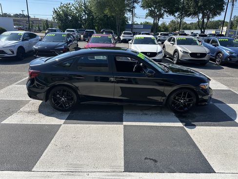 Used 2025 Honda Civic Sport image 3
