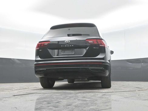 Used 2022 Volkswagen Tiguan SE R-Line AWD/4WD image 54