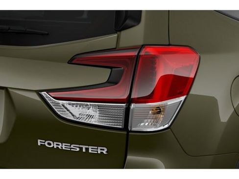 Used 2023 Subaru Forester Premium image 13