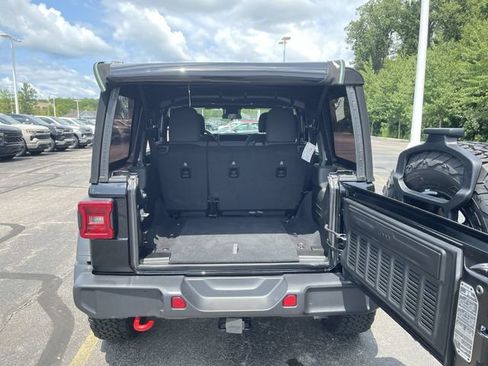 Used 2024 Jeep Wrangler Unlimited Rubicon AWD/4WD image 24