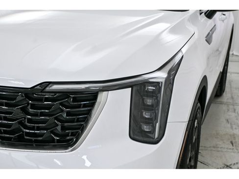 New 2026 Kia Sorento S image 9