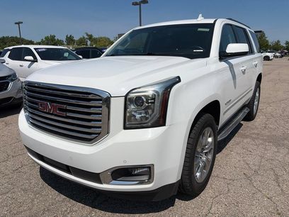 Used 2017 GMC Yukon SLT w/ Premium Edition