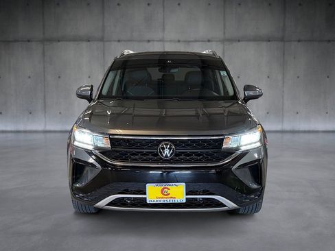 Used 2024 Volkswagen Taos SE image 8