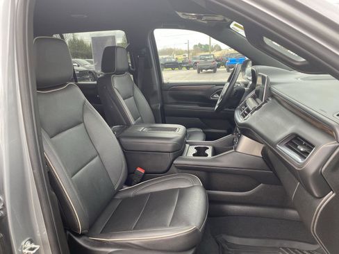 Used 2023 Chevrolet Tahoe Premier AWD/4WD image 38