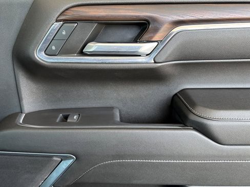 Used 2024 GMC Sierra 1500 SLT image 19