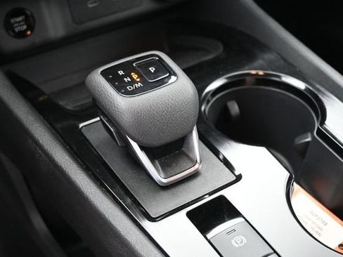 Used 2024 Nissan Rogue SV AWD/4WD image 22