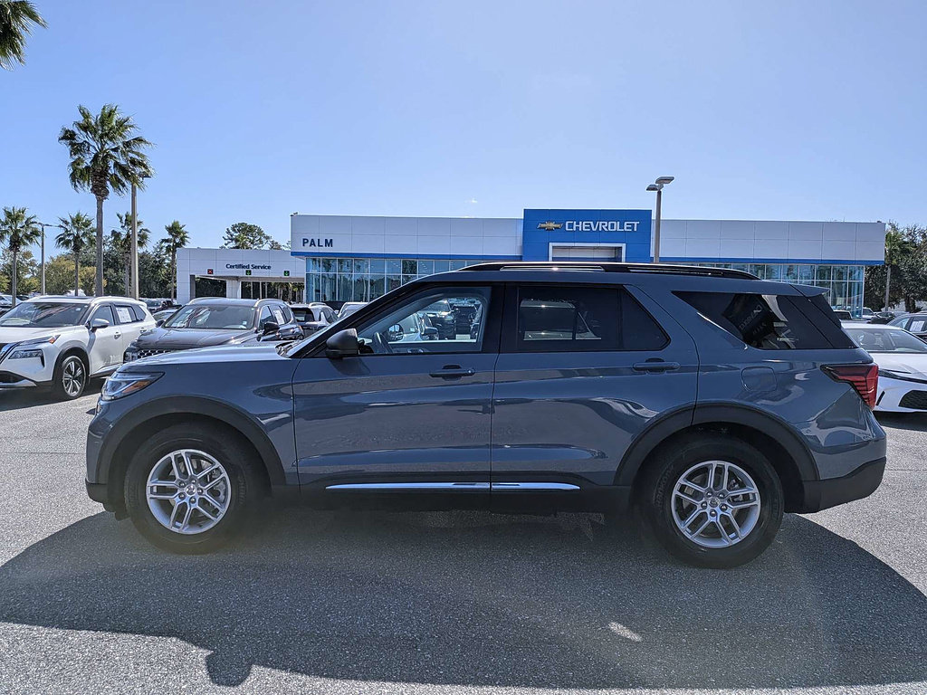 Used 2025 Ford Explorer Active RWD image 33