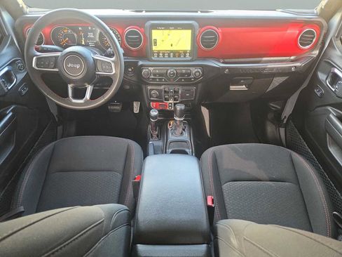 Used 2023 Jeep Wrangler Unlimited Rubicon image 16