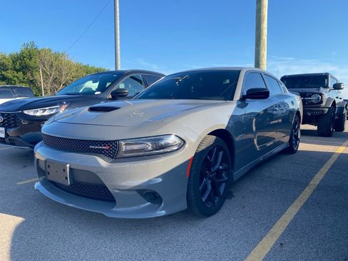 Used 2019 Dodge Charger R/T w/ Plus Group RWD image 16