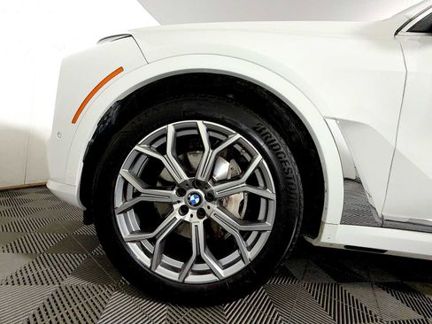 Used 2024 BMW X7 xDrive40i w/ Parking Assistance Package image 8