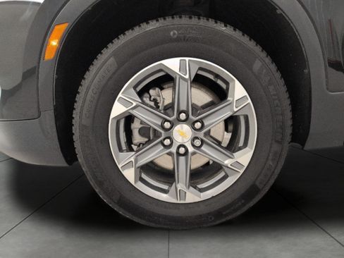 Used 2023 Chevrolet Blazer LT w/ Convenience Package AWD/4WD image 3