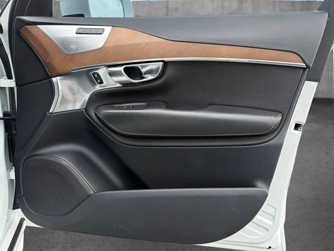 Used 2017 Volvo XC90 T6 Inscription w/ Luxury Package image 21