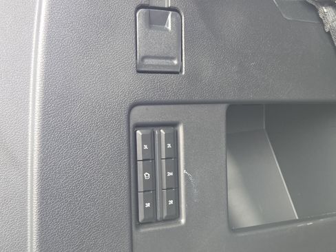 Used 2024 Lincoln Navigator Premiere AWD/4WD image 14