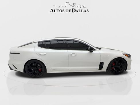 Used 2023 Kia Stinger GT2 image 9