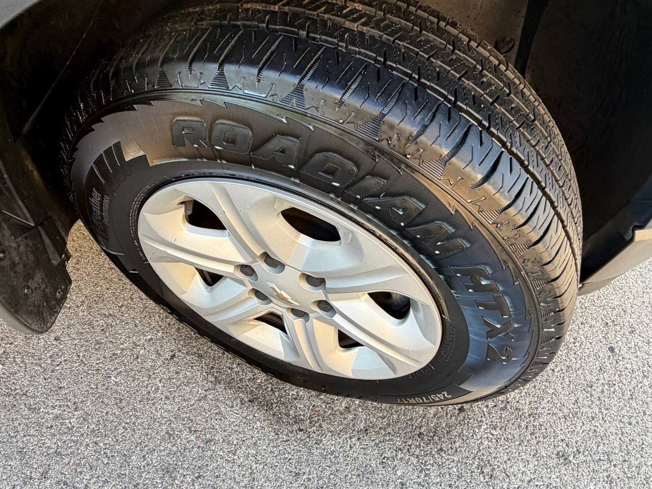 Used 2011 Chevrolet Traverse LS FWD image 33
