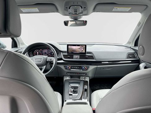 Used 2019 Audi Q5 Prestige w/ Prestige Package image 21