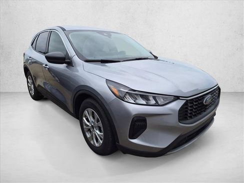 Certified 2023 Ford Escape Active FWD image 3