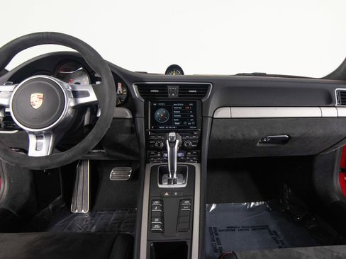 Used 2015 Porsche 911 GT3 RWD image 33