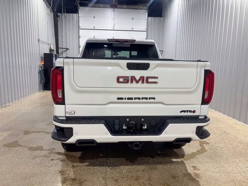 Used 2021 GMC Sierra 1500 AT4 w/ Technology Package image 4