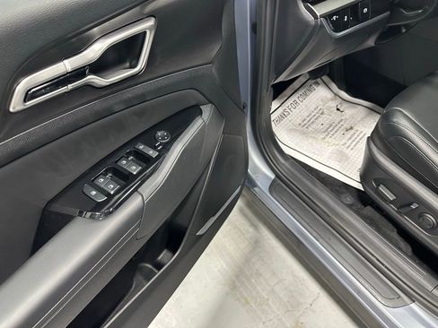 Used 2023 Kia Sportage EX FWD image 9