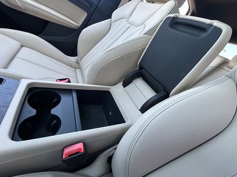 Used 2025 Audi Q5 2.0T Premium Plus w/ Premium Plus Package image 37