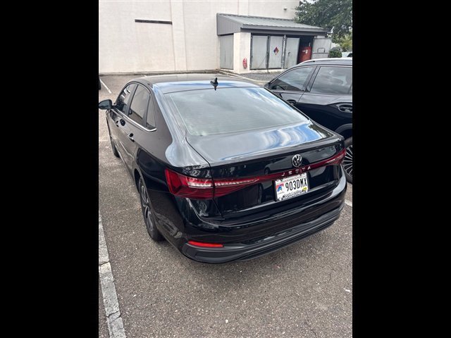 Used 2026 Volkswagen Jetta S FWD image 4