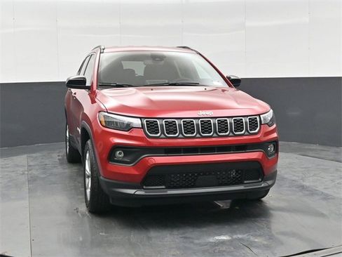 New 2026 Jeep Compass Latitude image 10