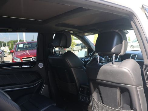 Used 2015 Mercedes-Benz GL 63 AMG 4MATIC image 20