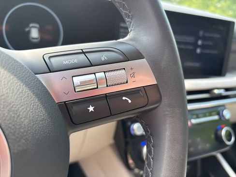 Certified 2025 Hyundai Tucson SEL AWD/4WD image 26
