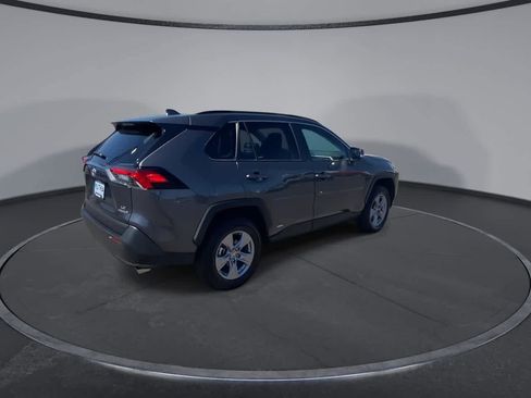 Certified 2024 Toyota RAV4 LE AWD/4WD image 8