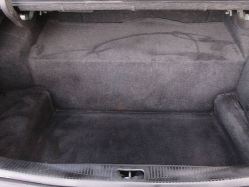 Used 2007 Lincoln Town Car Signature RWD image 17