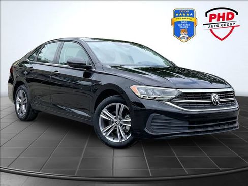 Used 2022 Volkswagen Jetta SE w/ Panoramic Sunroof Package FWD image 1