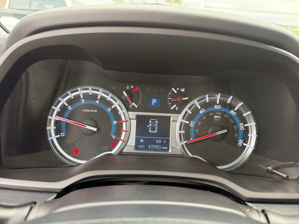 Used 2019 Toyota 4Runner TRD Off-Road Premium AWD/4WD image 22