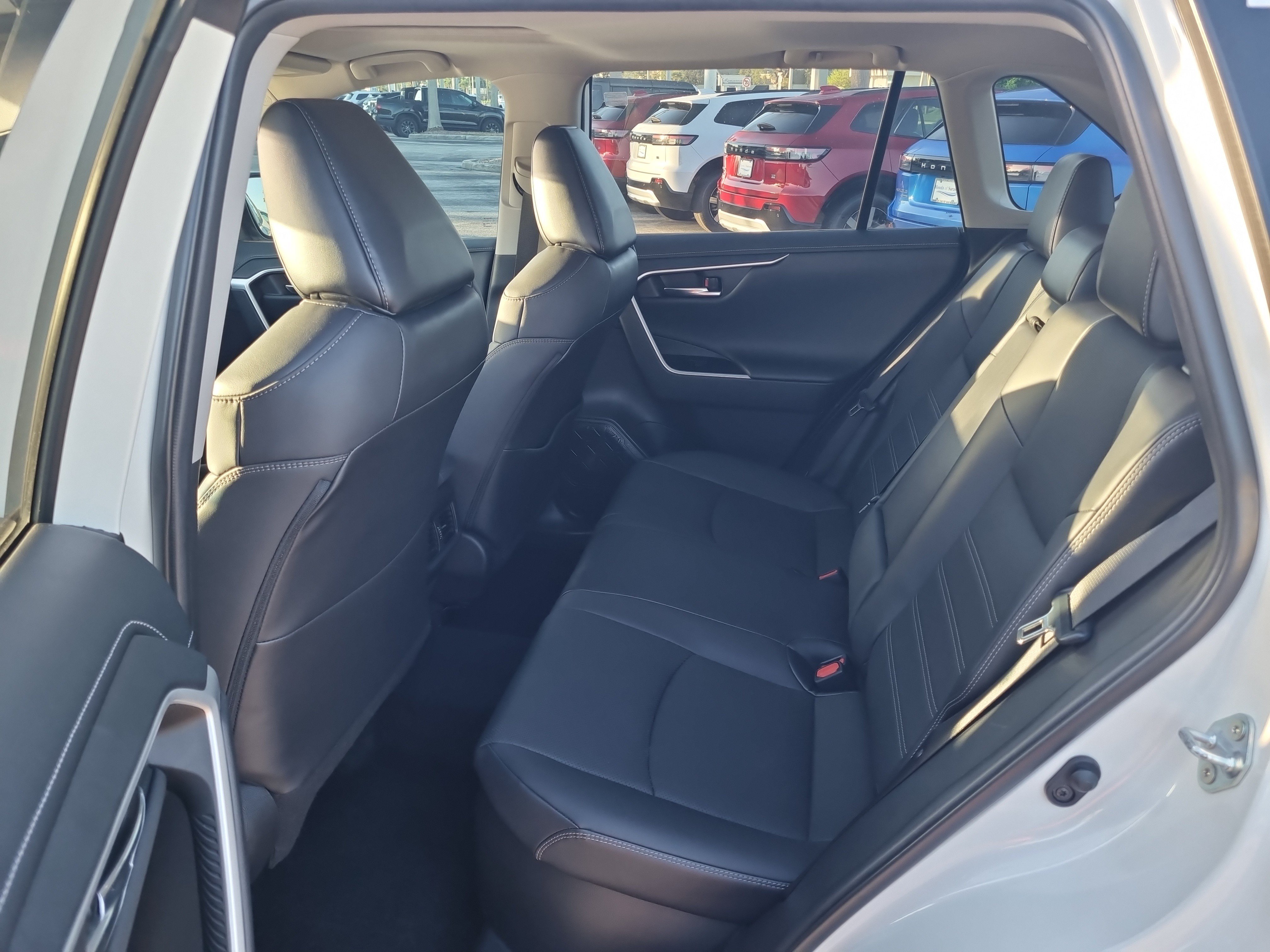 Used 2022 Toyota RAV4 Limited AWD/4WD image 14