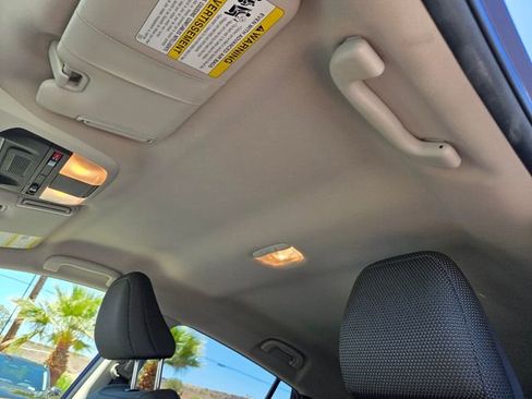 Used 2024 Subaru Crosstrek 2.0i Premium AWD/4WD image 11