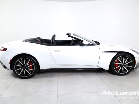 Used 2020 Aston Martin DB11 Volante RWD image 10