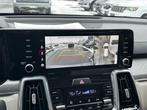 Used 2023 Kia Sorento SX Prestige image 27