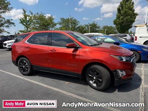 Used 2020 Chevrolet Equinox LT FWD image 2