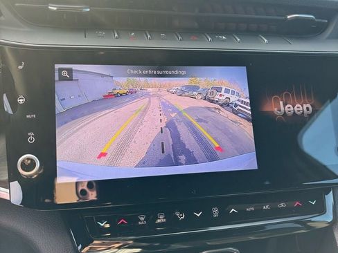 New 2026 Jeep Grand Cherokee Limited image 16