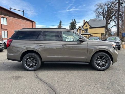 New 2026 Ford Expedition Platinum w/ Stealth Appearance Package image 9