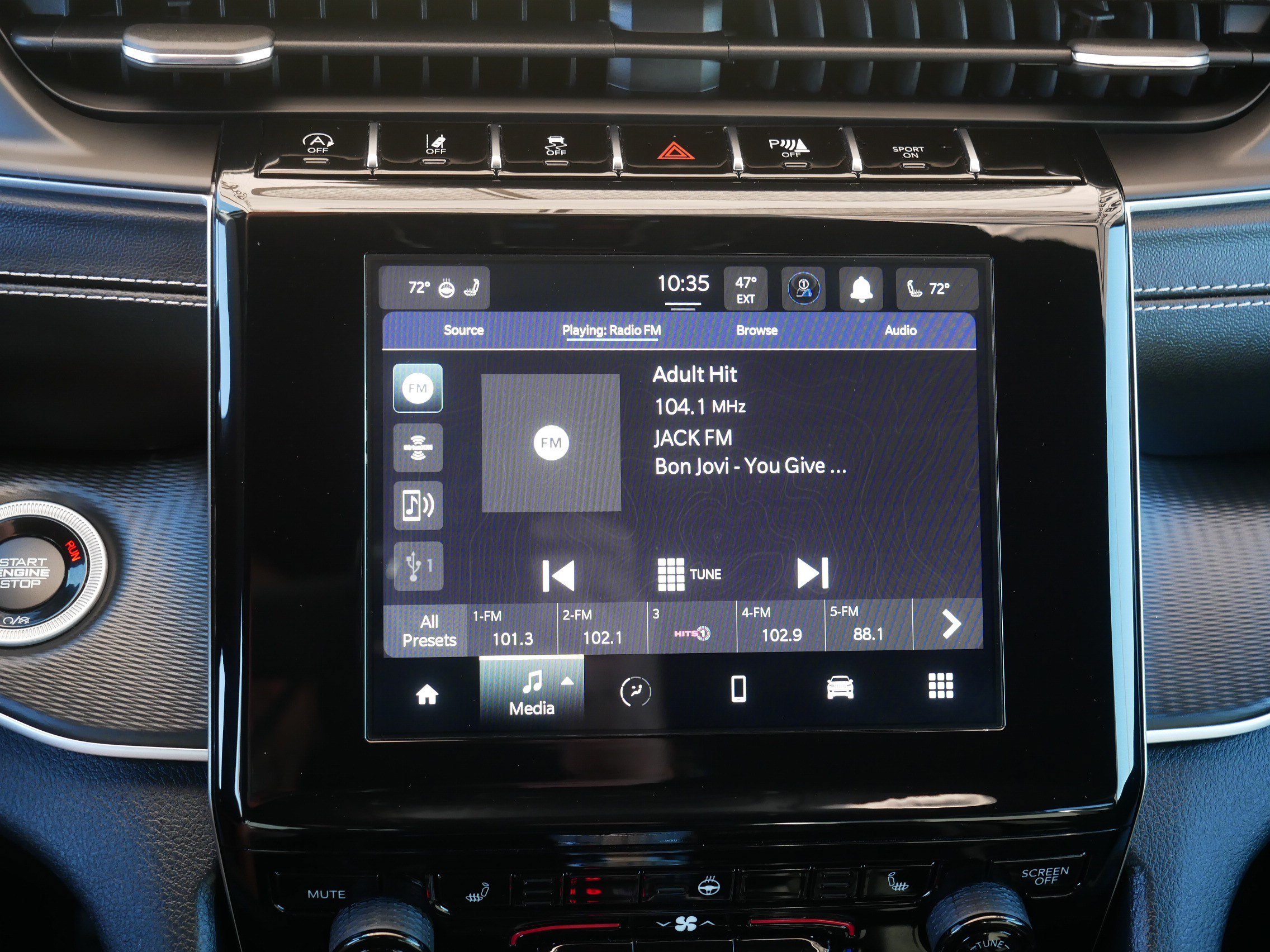 Used 2023 Jeep Grand Cherokee Altitude AWD/4WD image 22