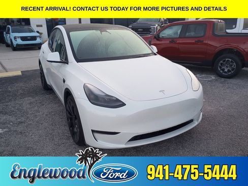 Used 2023 Tesla Model Y Performance AWD/4WD image 1