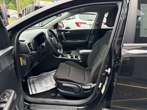 Used 2018 Kia Sportage LX FWD image 9