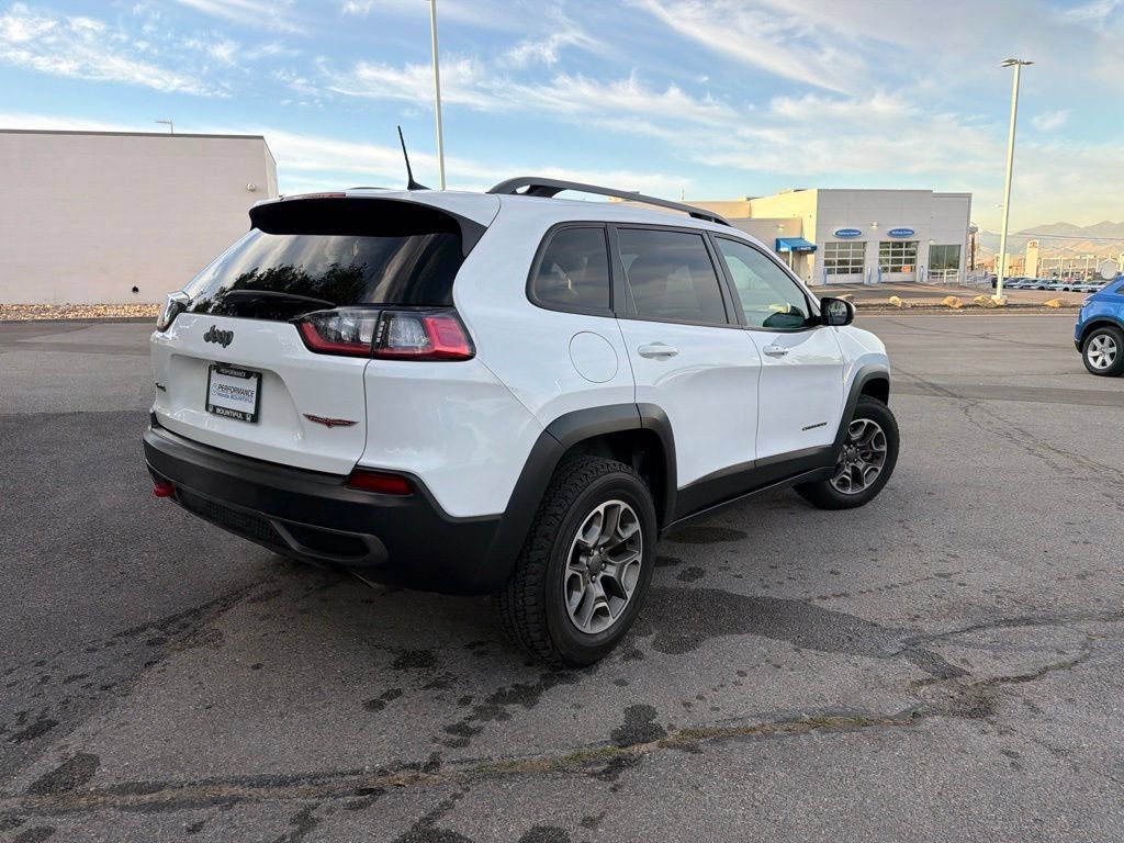 Used 2021 Jeep Cherokee Trailhawk w/ Comfort/Convenience Group AWD/4WD image 8