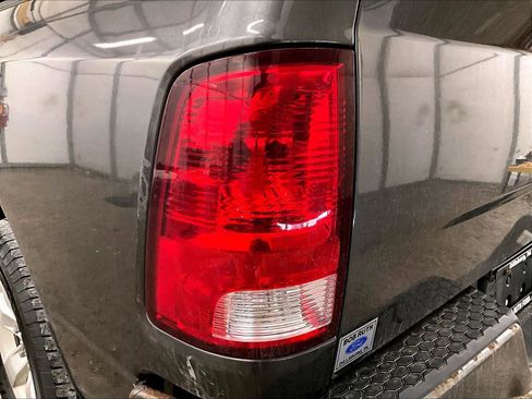 Used 2019 RAM 1500 Express AWD/4WD image 28