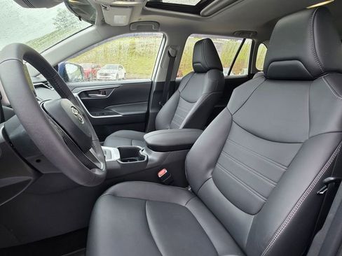 Used 2025 Toyota RAV4 XLE Premium w/ Weather Package AWD/4WD image 16