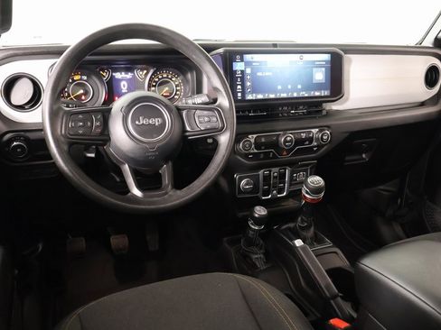 Used 2025 Jeep Wrangler Sport image 2