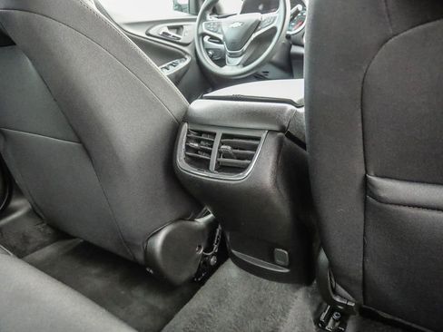 Used 2025 Chevrolet Malibu LT FWD image 20